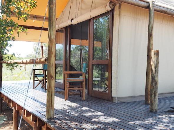 Out In Africa Wildlife Lodge Hammanskraal Exterior foto