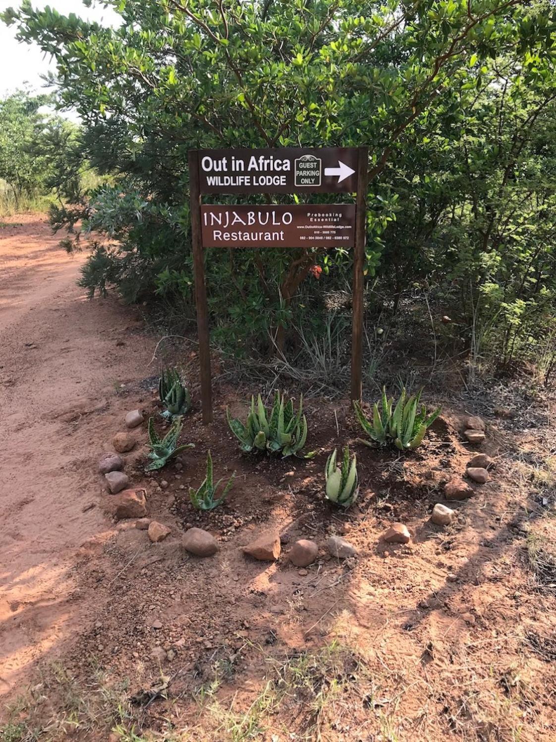 Out In Africa Wildlife Lodge Hammanskraal Exterior foto